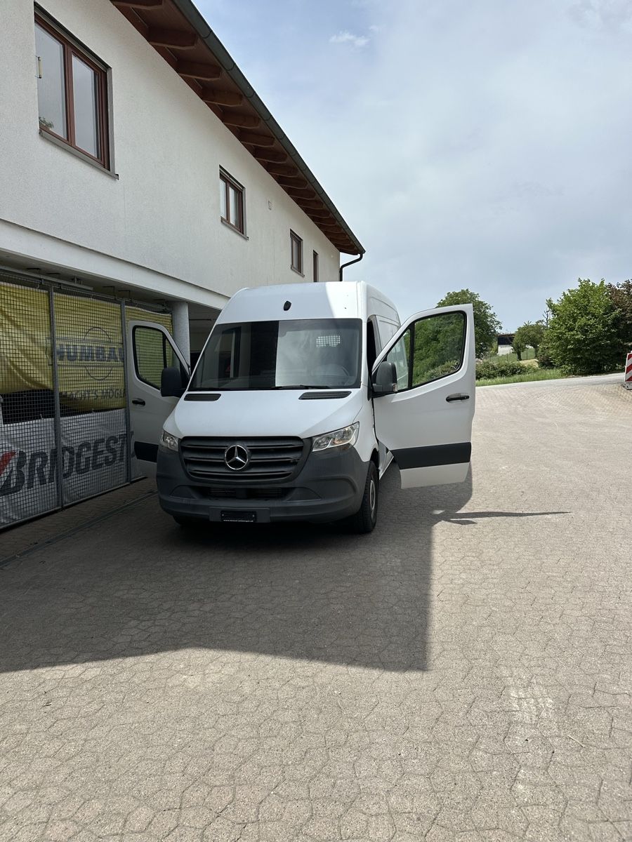 Mercedes-Benz Nutzfahrzeuge: Mercedes 314 CDI – Gebraucht aus Wettswil von Pwettswil