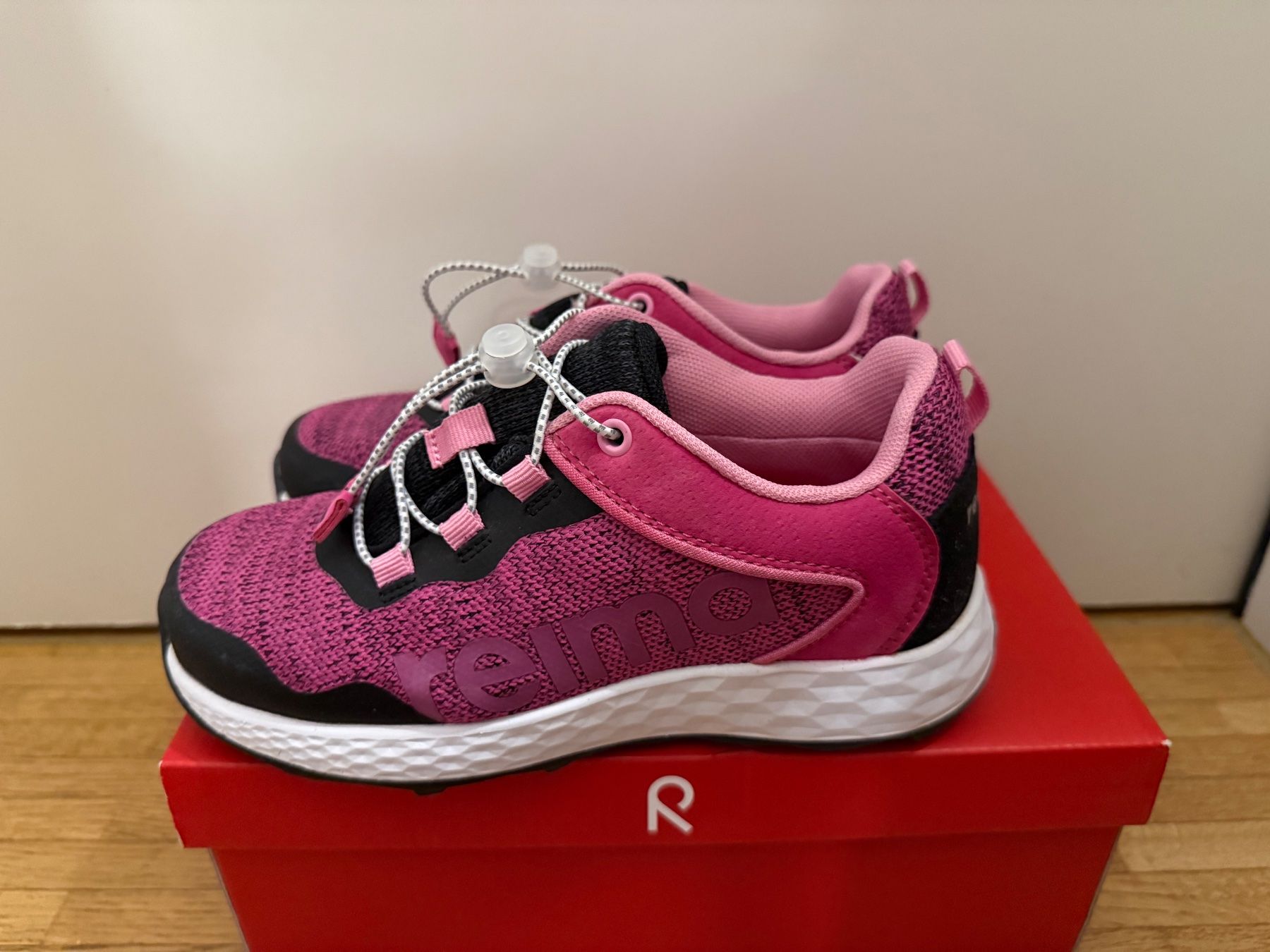 Reima Scarpe per ragazzi: Wanderschuhe Reima Tec Ortholite Hybrid Gr.33 – Usato da Zürich venduto da makmakmak