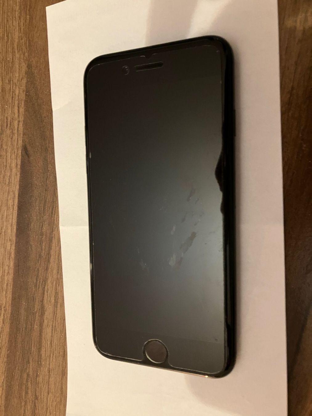 Apple Portables: iPhone SE 2. Gen 2020 64GB – D'occasion à Zürich par Claud130