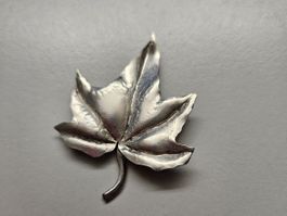 Silber Brosche Blatt Ahorn 800er Silber Punze Vintage