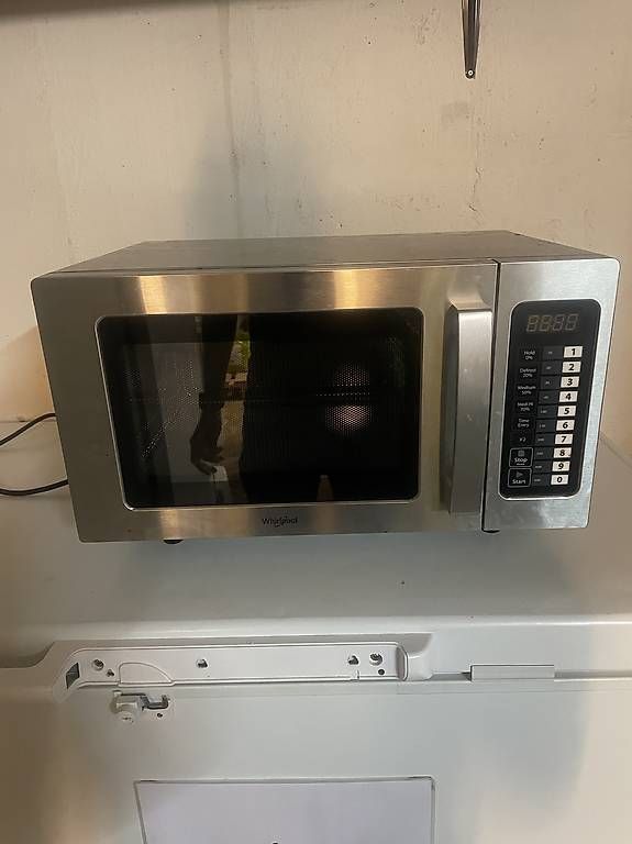 Forni: Micro-ondes professionnel Whirlpool PRO 25 IX  Inox – Usato da Le Lignon venduto da pri_vmv8 3