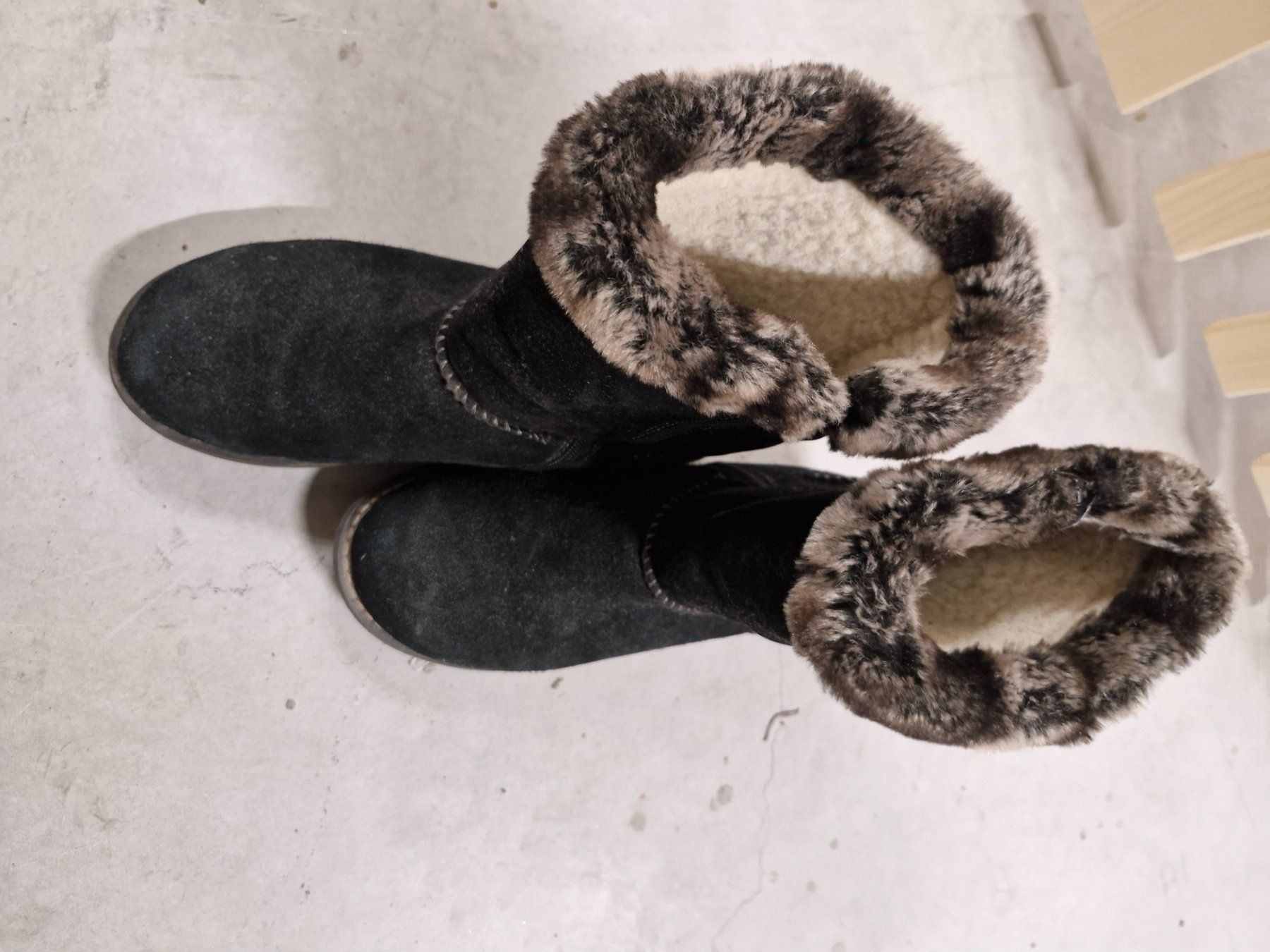Scarpe da donna: Schuhe 38 Winterstiefel – Usato da Thusis venduto da Crapalv 1