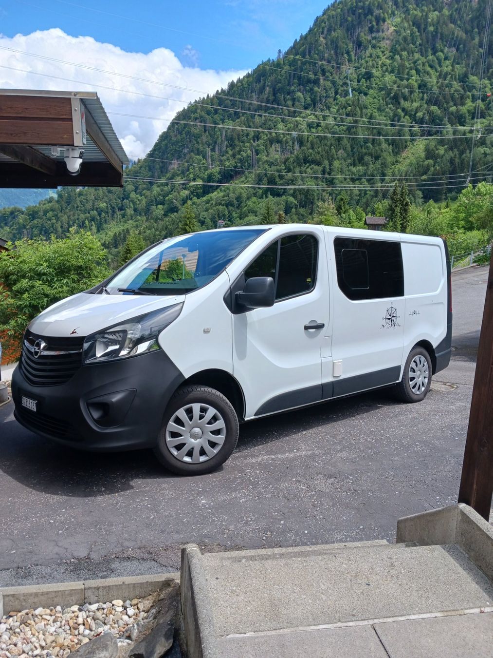 Opel Veicoli da campeggio: Camper Opel Vivaro – Usato da Oberterzen venduto da baerlian