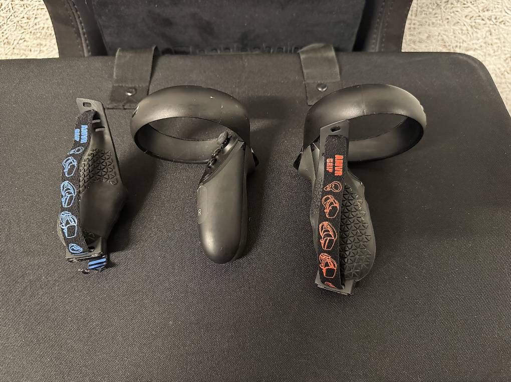 Casco VR: Meta Quest 1 (Oculus) 64GB + GOMRVR Strap + Hardcase – Usato da Winterthur venduto da ema37 3