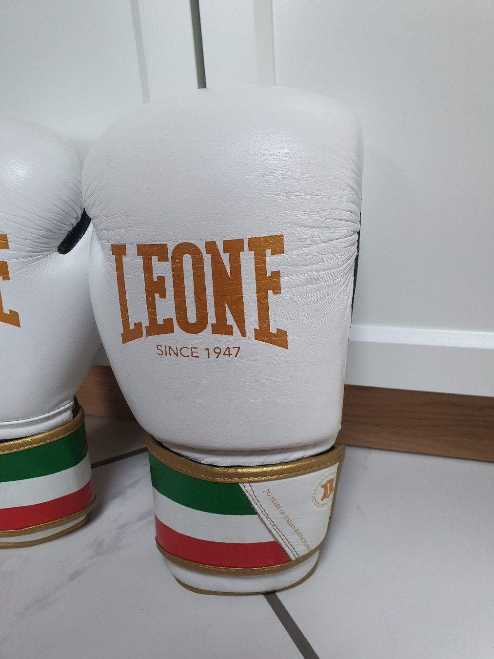 Handschuhe & Handstulpen: Boxhandschuhe LEONE Grösse 10/L ab CHF 25.-! – Gebraucht aus Ganterschwil von shokobons123 2