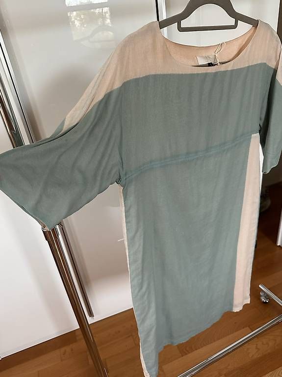 Robes: KAZU – D'occasion à wallisellen par dem_7cyz 2