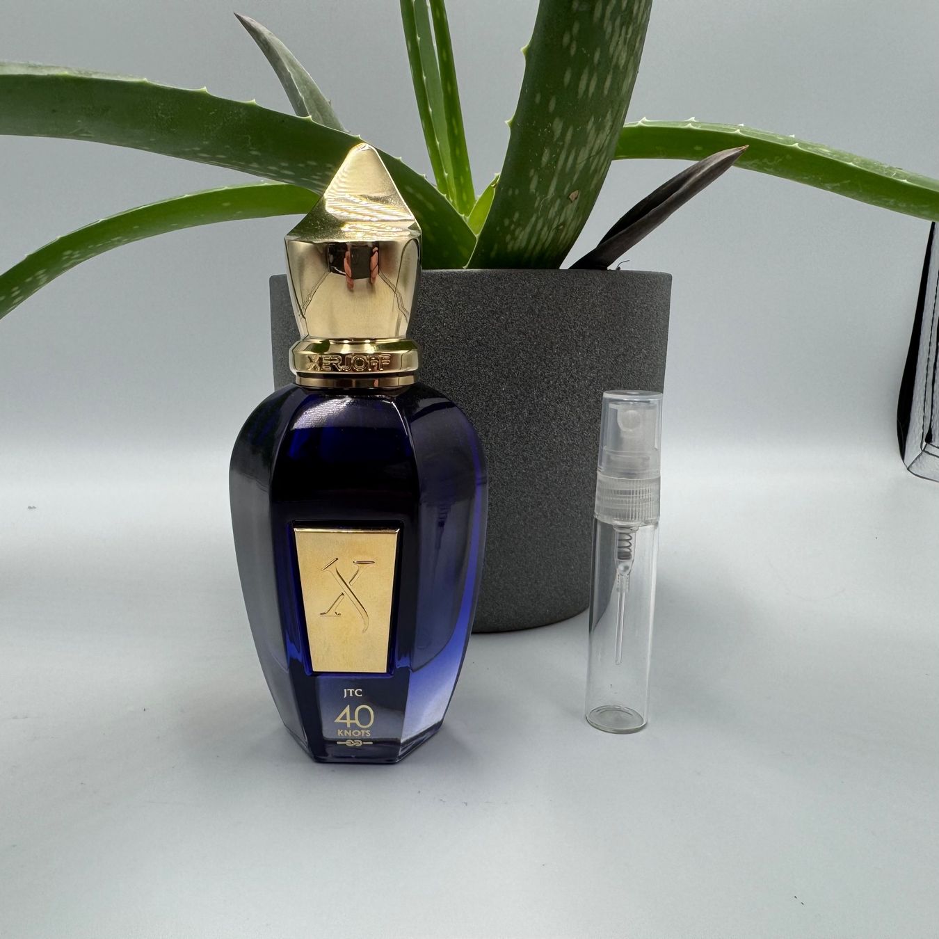 Xerjoff Profumi & Eau de Toilette: Xerjoff 40 Knots Abfüllung / Probe 3ml – Nuovo (secondo la descrizione) da Zürich venduto da edelproben