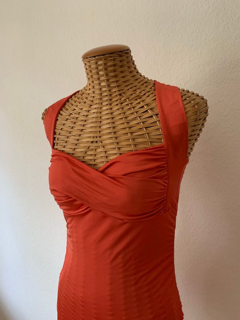 Robes: Stretch Schlauchkleid orange S – D'occasion à Zürich par Diazaio 1