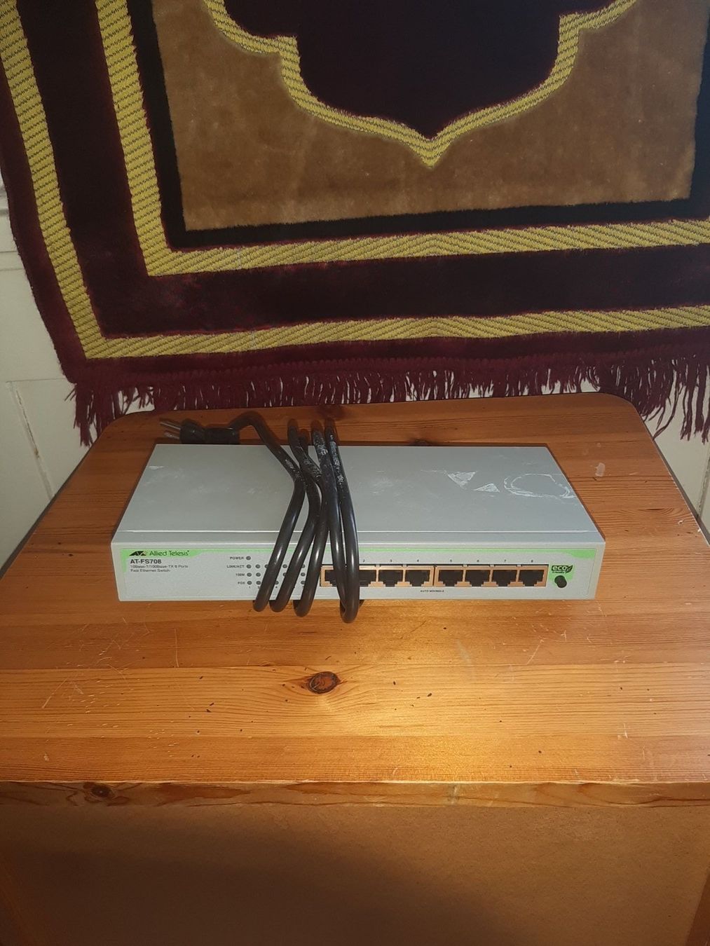 Componenti elettronici: Allied telesis ethernet switch – Usato da zürich venduto da R-N-J