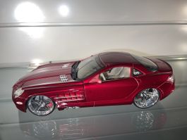 Mercedes SLR McLaren Modellauto1:18 Rot Tuning