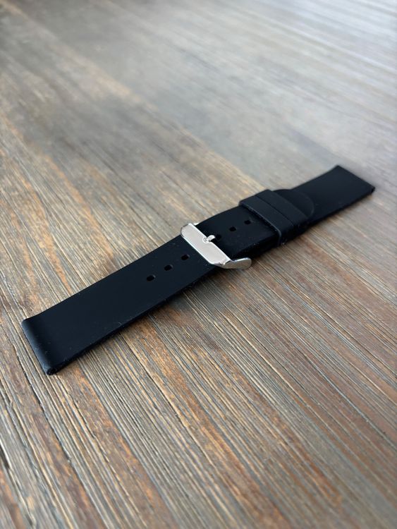 Kautschuk Uhrenarmband schwarz 20mm 1