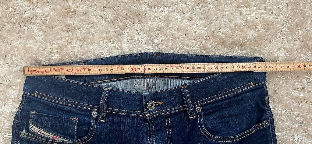 Jeans: Diesel Slimfit – D'occasion à Winterthur par BassmannB 1