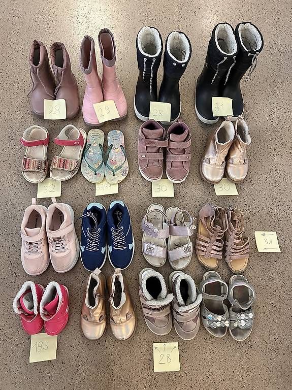 Scarpe per ragazzi: Diverse Kinderschuhe – Usato da Zürich venduto da chi_hm68