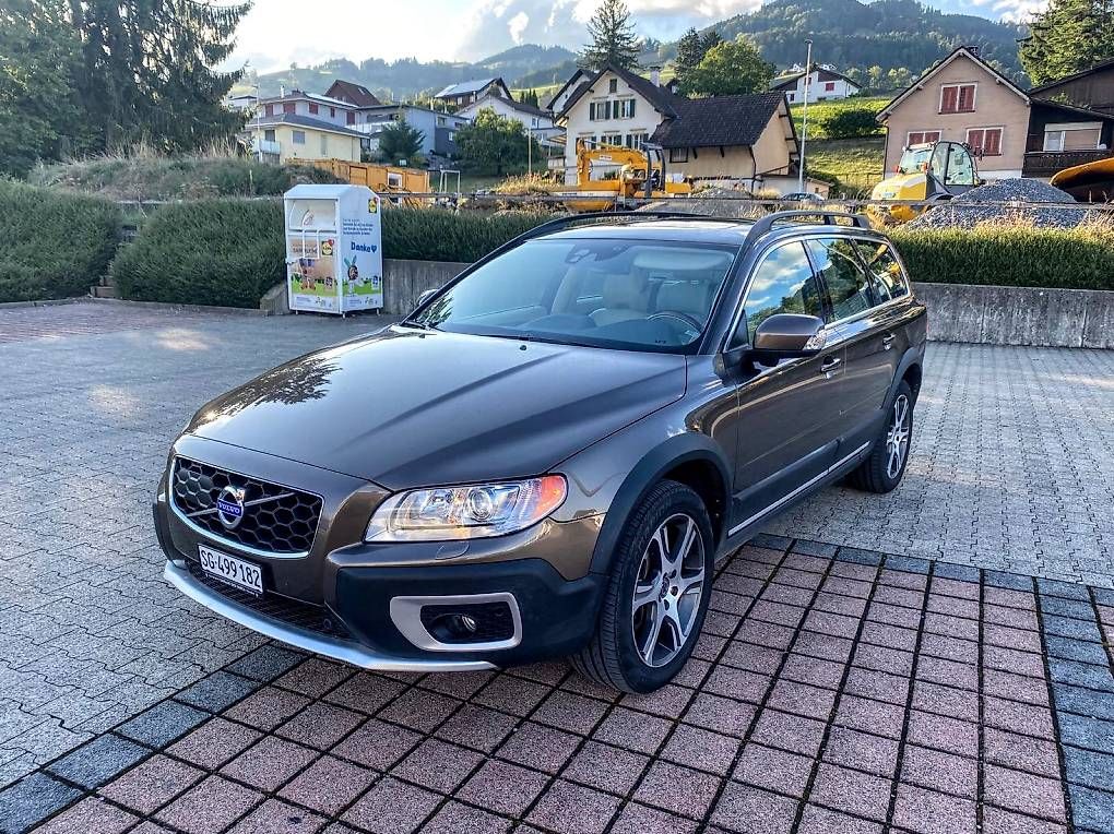 Autos: Volvo xc70 t6 – D'occasion à Au SG par dar_765x