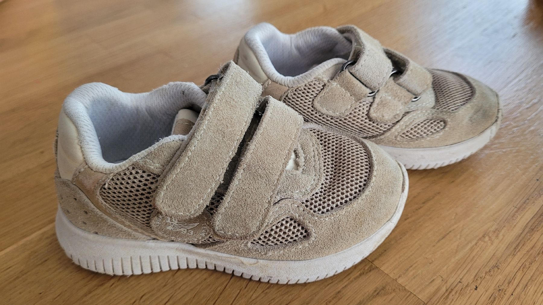 Herrenschuhe: Sneaker vty, Grösse 21 – Gebraucht aus Uetendorf von Heyhey3661 1