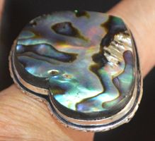 Ring L-4624 – Abalone Muschel Herz - Grössenverstellbar