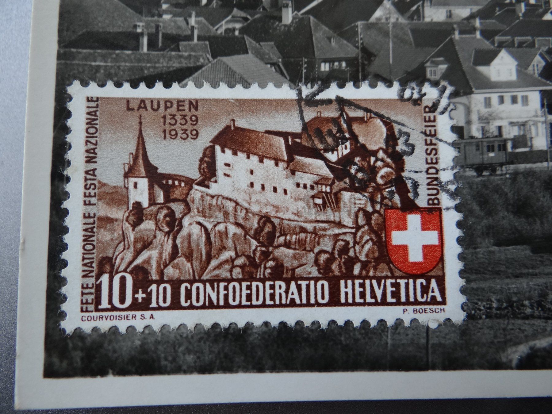 Tutti i francobolli: Herrliche Maximum-/Ansichtskarte Pro Patria Laupen 1939 – Usato da Kriens venduto da Na4 2