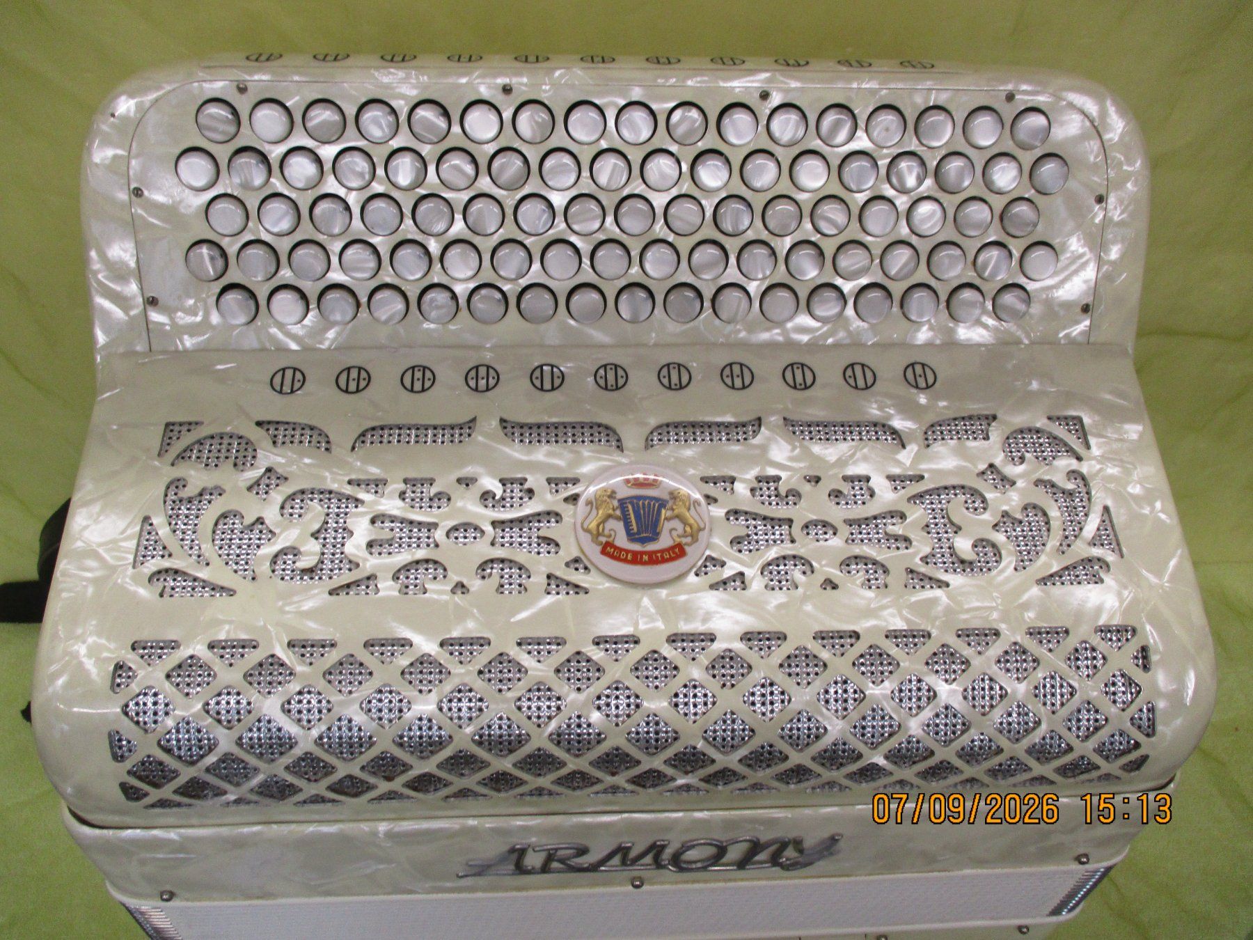 Strumenti musicali: Akkordeon Mengascini 3+3 – Usato da Jegenstorf venduto da Oktavio 1