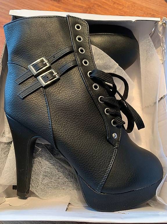Damenschuhe: Elegante Stiflette neu Gr.  37.5 – Gebraucht aus Egg b. Zürich von den_7ly9 1
