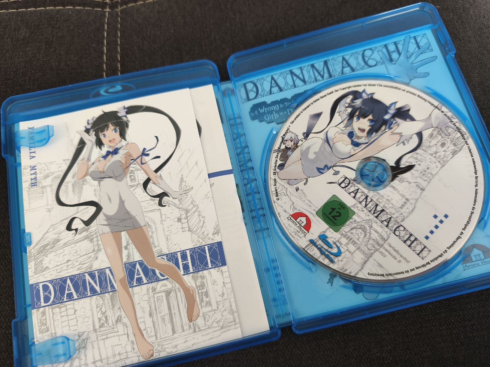 Tutti i DVDs: Danmachi Blu-ray Volume 1 – Usato da Näfels venduto da ChocolateMuffin 2