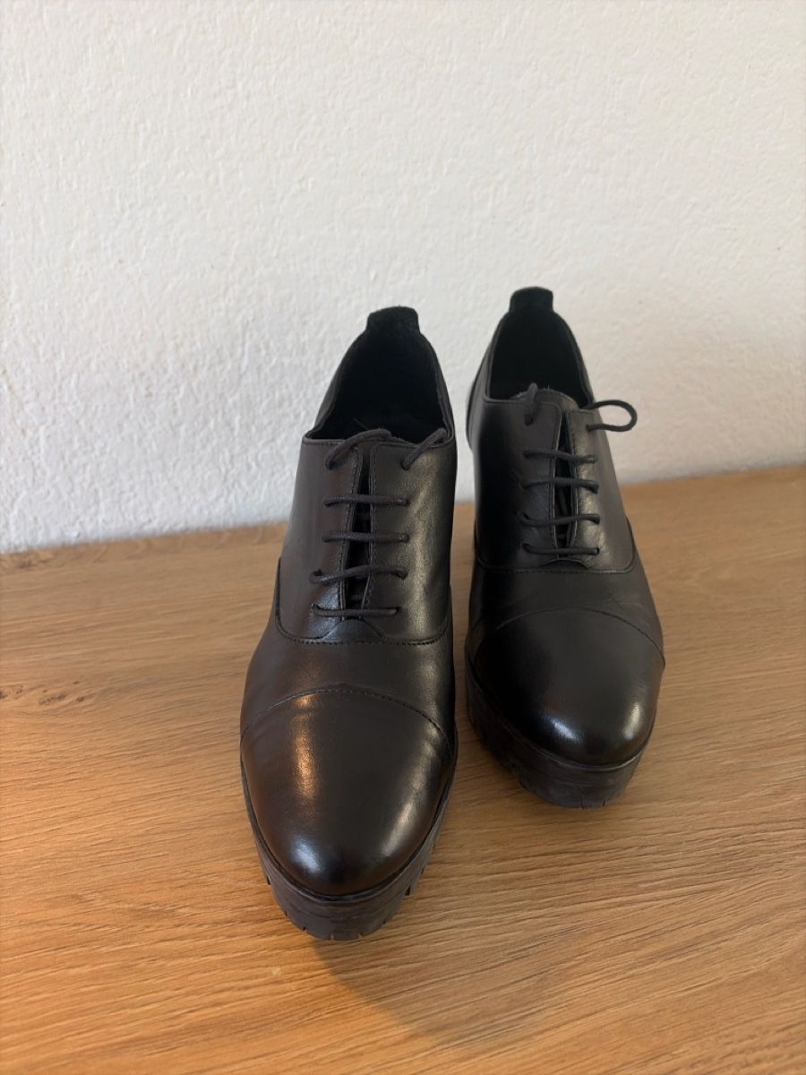 Scarpe da donna: Bata Schnürschuhe schwarz Absatz Plateau Grösse 41 – Usato da Oberglatt ZH venduto da kaj_tg7d 1