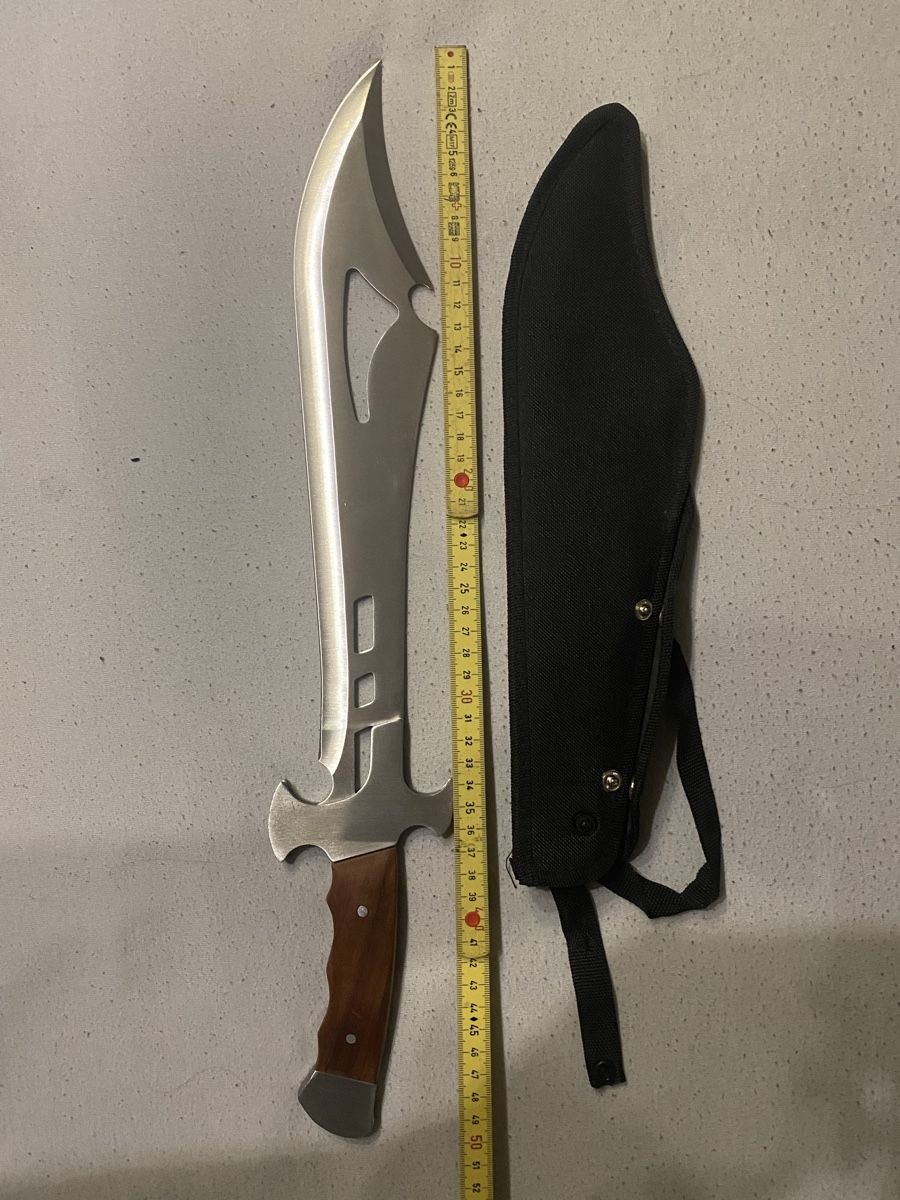 Accessoires: Messer mit Scheide  – D'occasion à Safenwil par _e_99_ 3