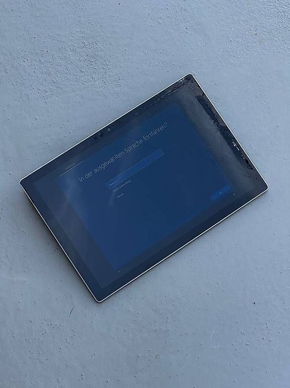 Tablet PC: Microsoft Surface Pro  – Defekt aus Uettligen von MXcar