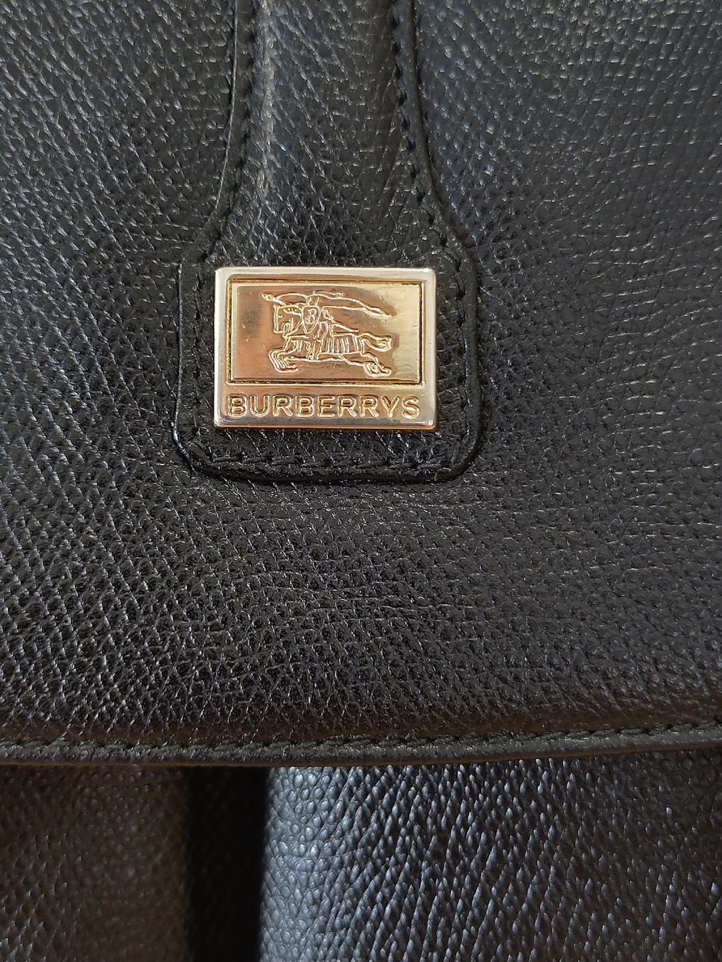 Burberry Borse: Burberrys Vintage Handtasche schwarz – Usato da Pratteln venduto da Cartonsducoeur_bl 1
