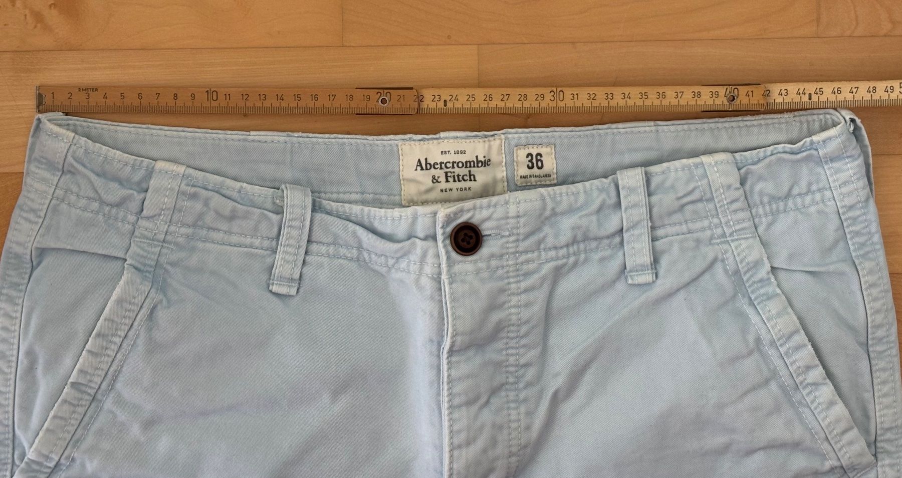 Abercrombie Pantaloni: Shorts Abercrombie & Fitch – Usato da Winterberg ZH venduto da vanilleinspiration 1