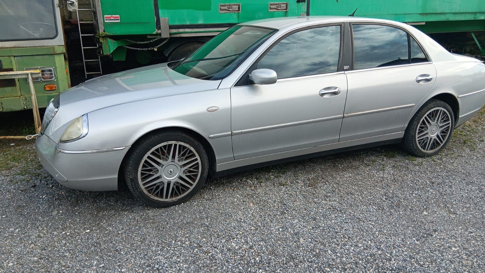 Lancia Autos: LANCIA THESIS 2.4 JTD PF – D'occasion à Rebstein par TonyRasta-Autohandel 1