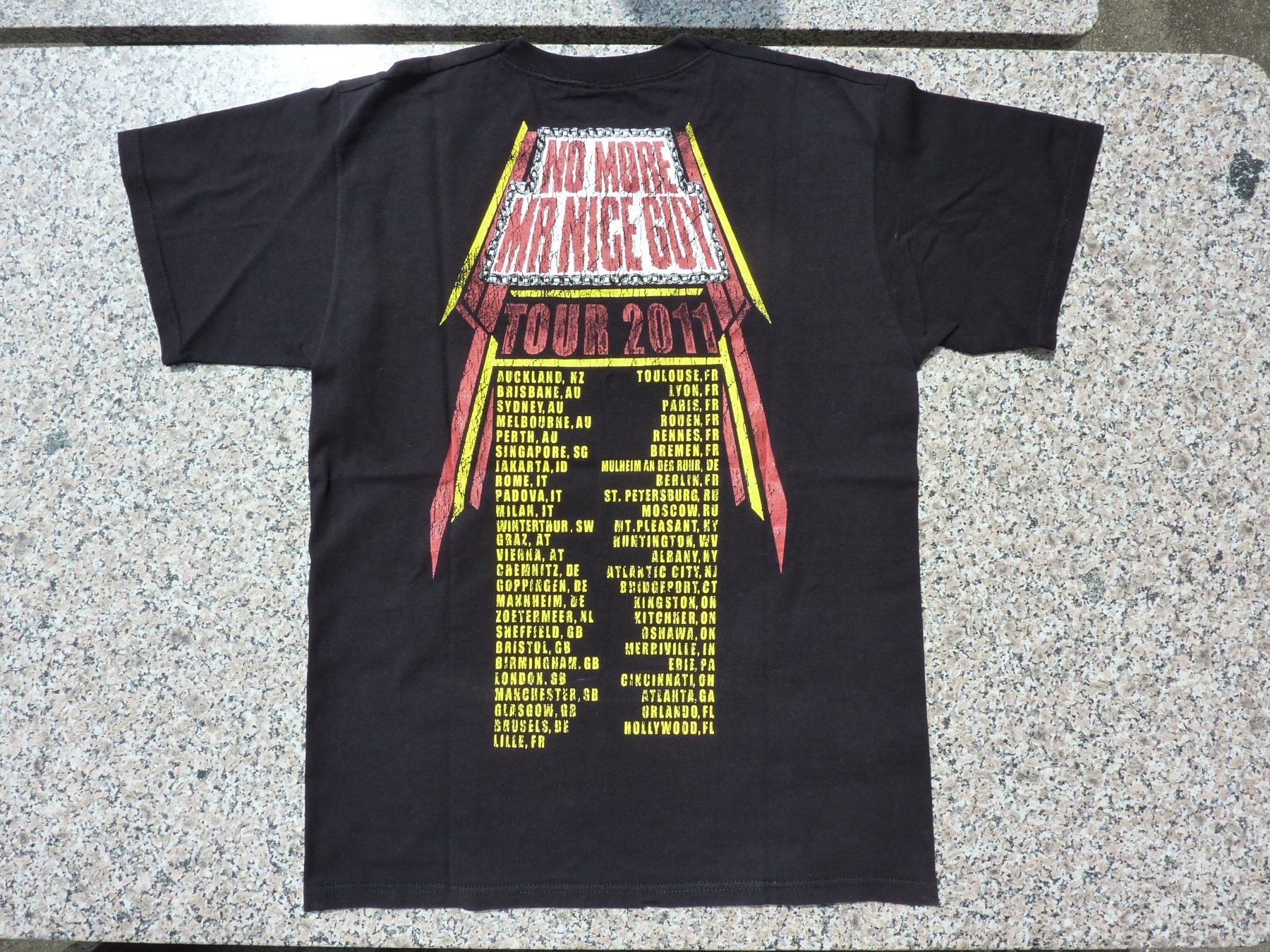 T-shirts: Alice Cooper 2011 Tour official shirt – D'occasion à Enges par Robinson06 1