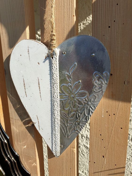 100x "It's A Boy" Holzherzen - Shabby Chic Deko Für Baby-Party & Basteln