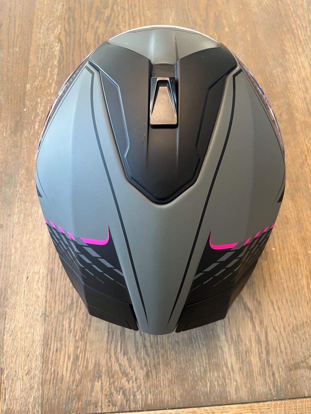 Airoh Caschi & visiere: Casque moto Airoh Matryx Rocket Pink – Usato da Corsier GE venduto da Alexandre.gllrd 4