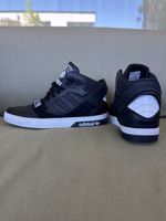 Adidas Brooklyn Nets High-Tops, Size 39 1/3