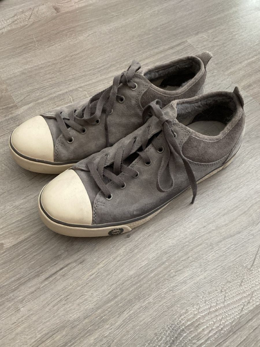 Ugg Scarpe da donna: UGG Sneaker Grösse 40 – Usato da Zürich venduto da Lynn.se 2