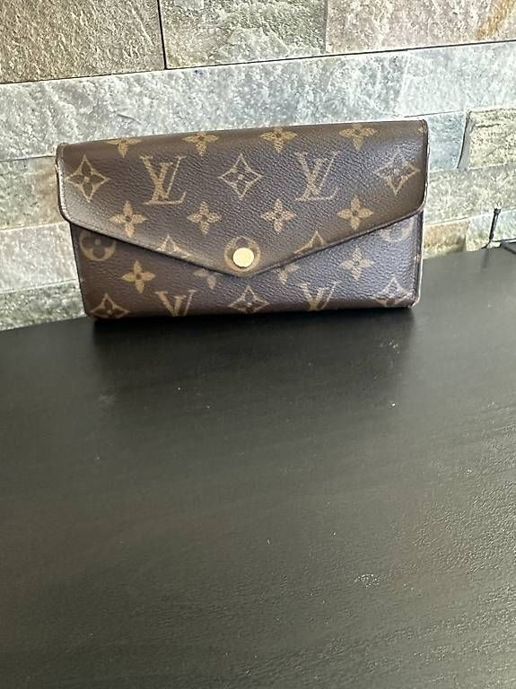 Portamonete: Louis Vuitton Sarah Geldbörse – Usato da Reichenburg venduto da Roxy002