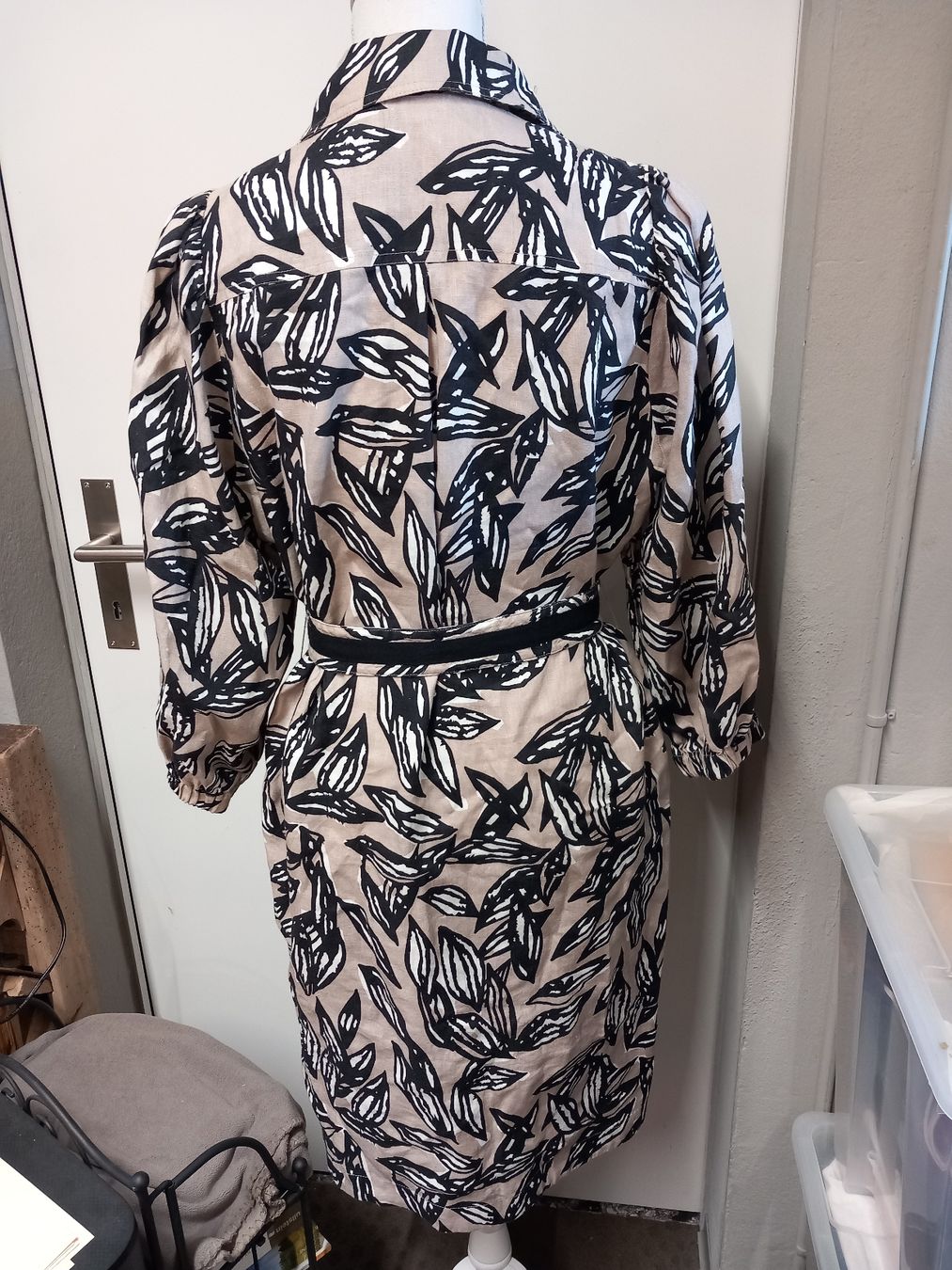 Kleider: Eve in Paradise Leinenkleid Gr.38, Muster – Gebraucht aus Gwatt (Thun) von umwelt-brocki 1
