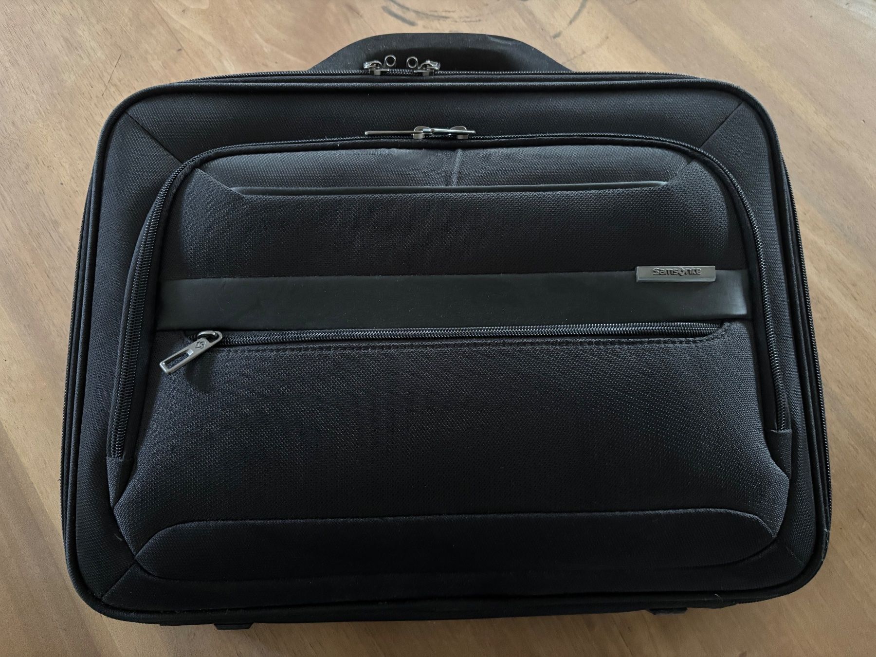 Samsonite Taschen: Laptop Tasche Samsonite Black 43x31x9cm – Neu (gemäss Beschreibung) aus Zürich von Peter_Schmitt