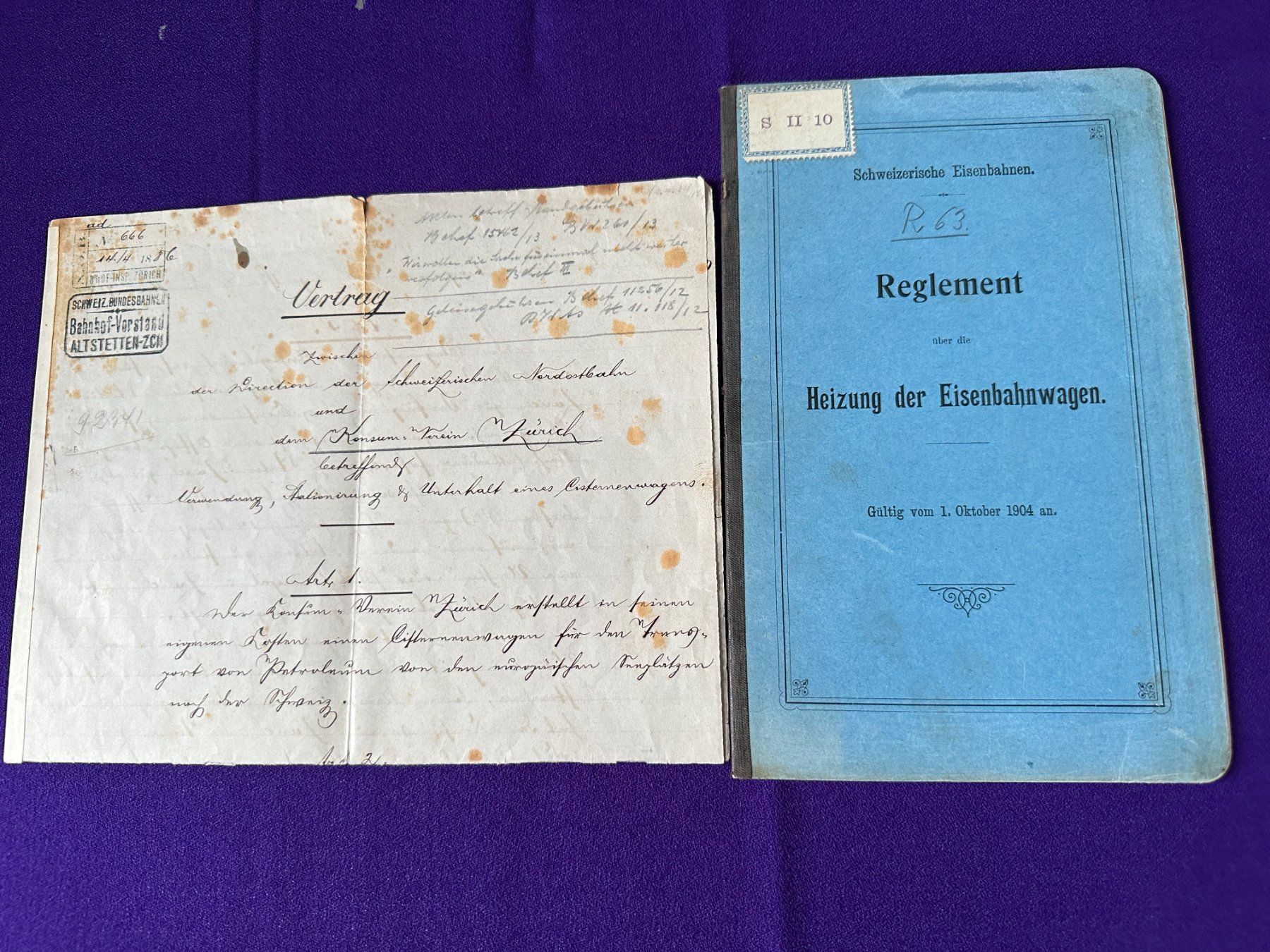 Documents: 2 uralte Dokumente – D'occasion à Zürich par Linthi1