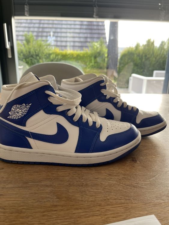 Jordan Chaussures femmes: Air Jordan 1 Mid Gr. 37.5 / US 6.5 💙🤍 Schuhe – D'occasion à magden par maikik 2