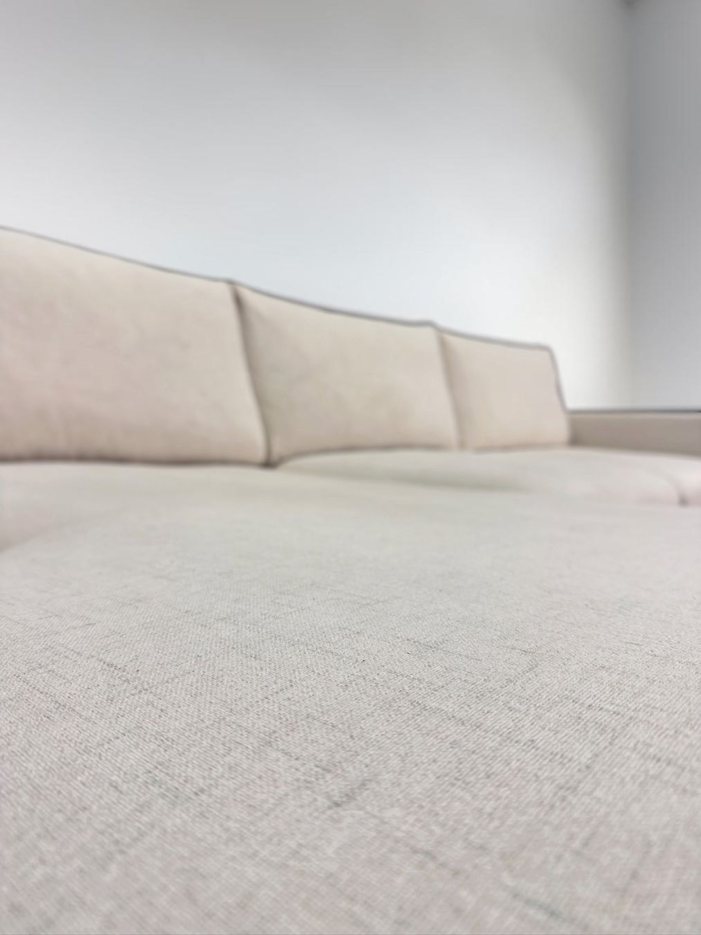 Sofas: Livique-Ecksofa, Gestell komplett aus Metall, hellgrau – D'occasion à Fehraltorf par Sofalab.swiss 4