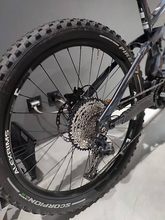 Velos: BIXS SAUVAGE E25 MARIPOSA - OCCASIONE – Gebraucht aus Rivera von inf_qr2h 4