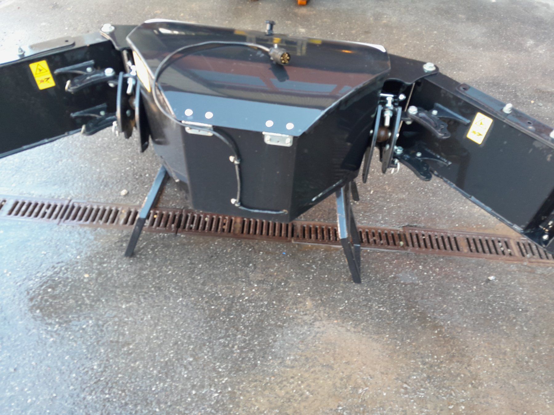 Trattori: Traktorenfront Tractorbumper – Usato da walzenhausen venduto da 240185 3