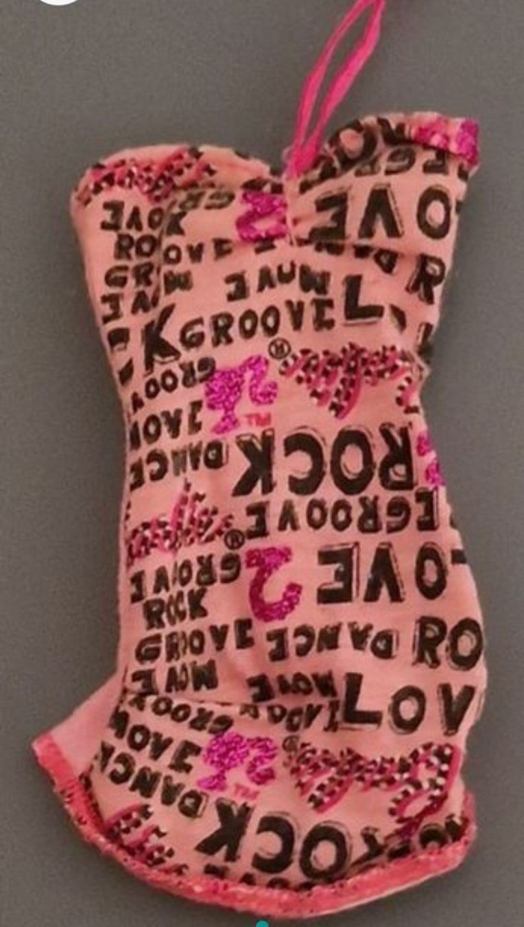 Puppen: Robe pour Barbie – Gebraucht aus Couvet von Pioune