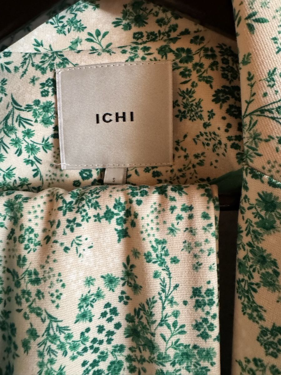 Vestes: Veste Ichi – Neuf (Voir description) à Blonay par Celuna 1