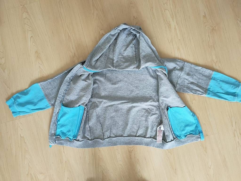 Giacche & Cappotti: Sweatjacke grau Gr 158 – Usato da Münchenstein venduto da sterni_0813 1