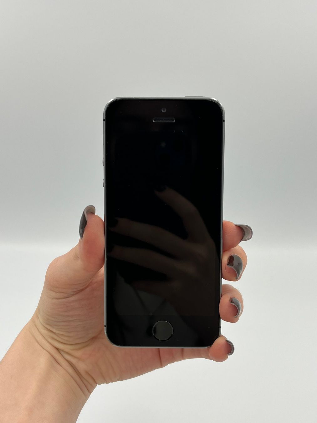 Apple Telefoni cellulari / Smartphones: iPhone 5s 16GB – Usato da Basel venduto da Xani