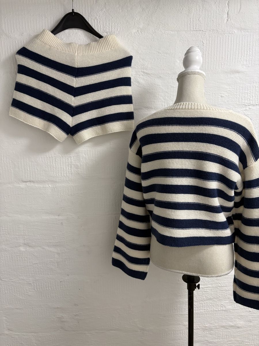 Shein Pullover & Sweatshirts: Damen Zweiteilerset,Gr.M;Shein – Gebraucht aus Winterthur von Nena222 1