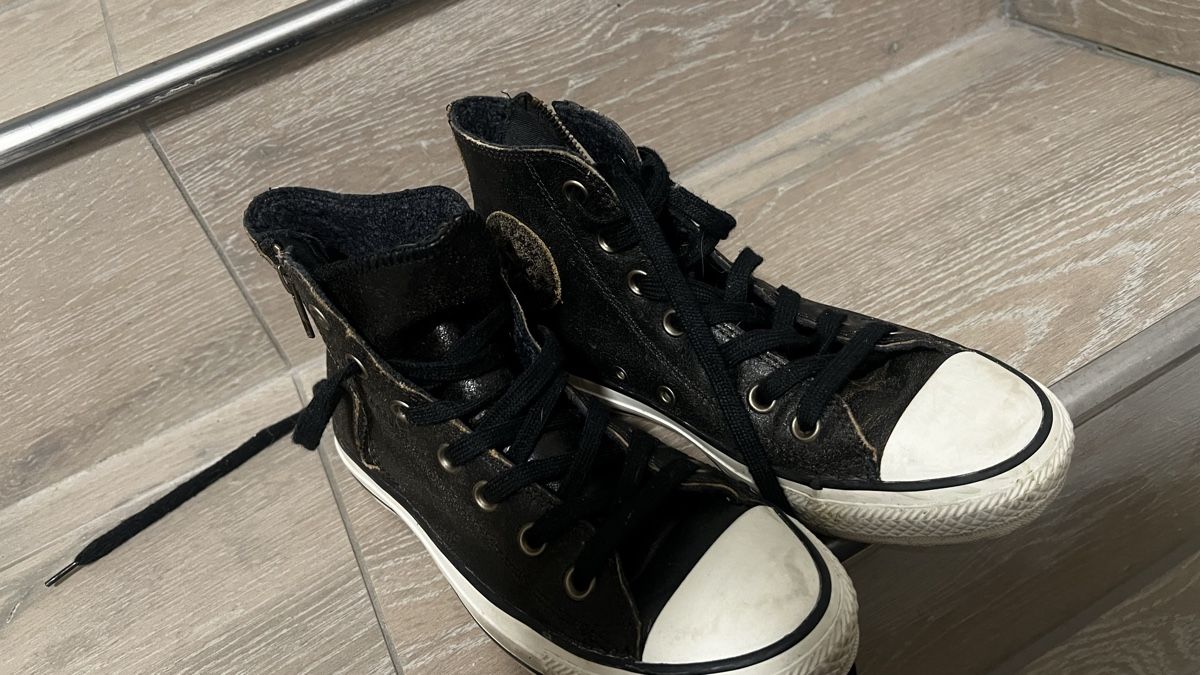 Converse Damenschuhe: Leather Converse All Star, Side Zip 37 – Gebraucht aus Gebenstorf von D0minika 4