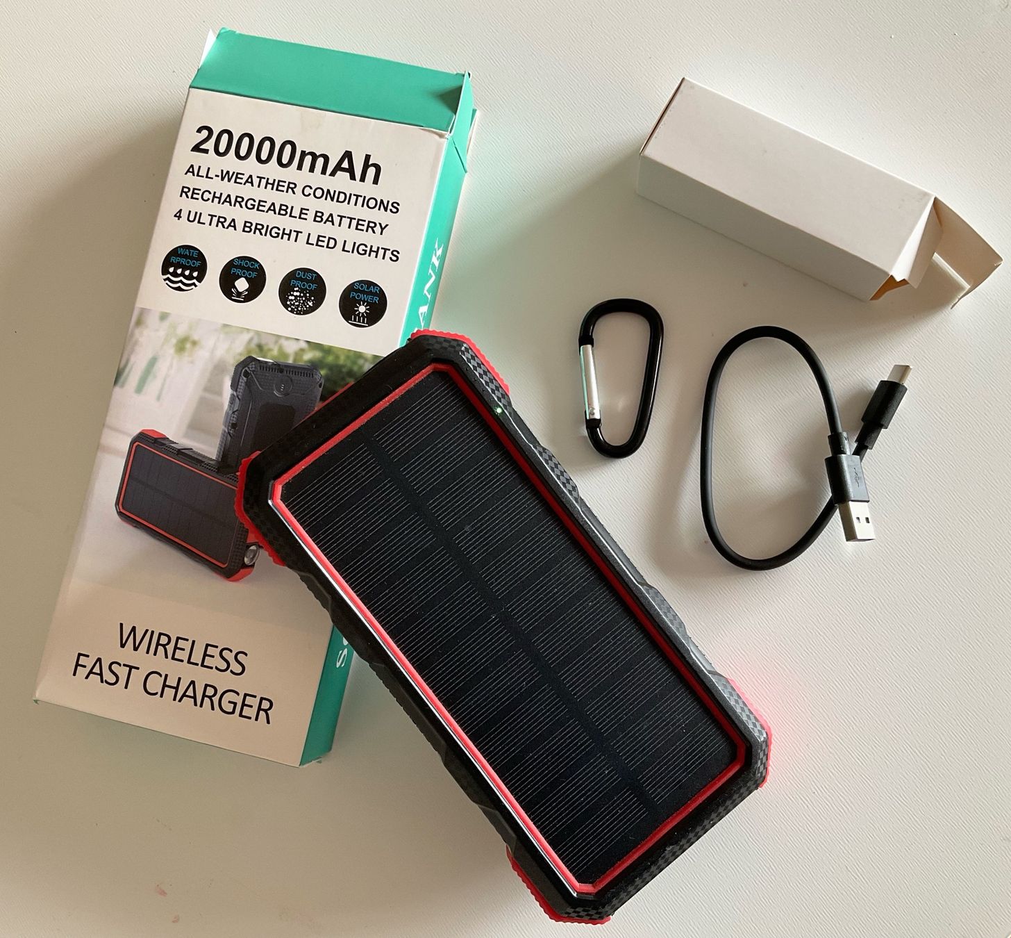 Dispositivi a energia solare: SOLAR Power Bank 20000mAH – Nuovo e nell'imballaggio originale da Zürich venduto da dee_75my 1